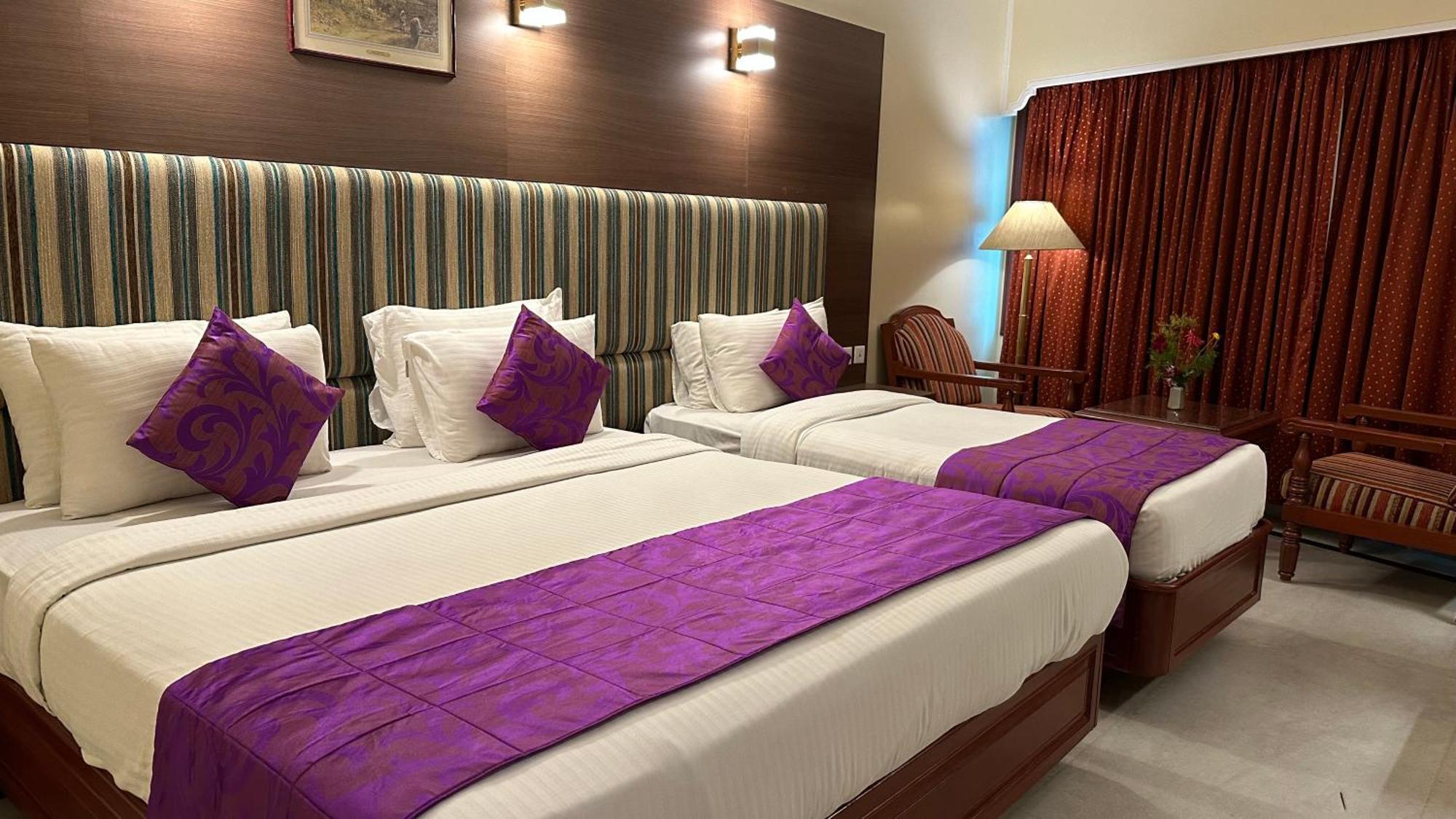Hotel Annamalai International Puducherry Buitenkant foto