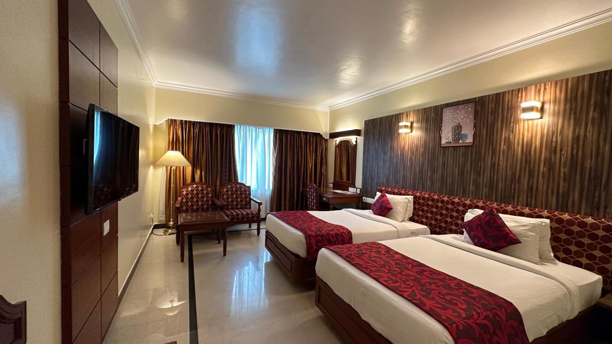 Hotel Annamalai International Puducherry Buitenkant foto