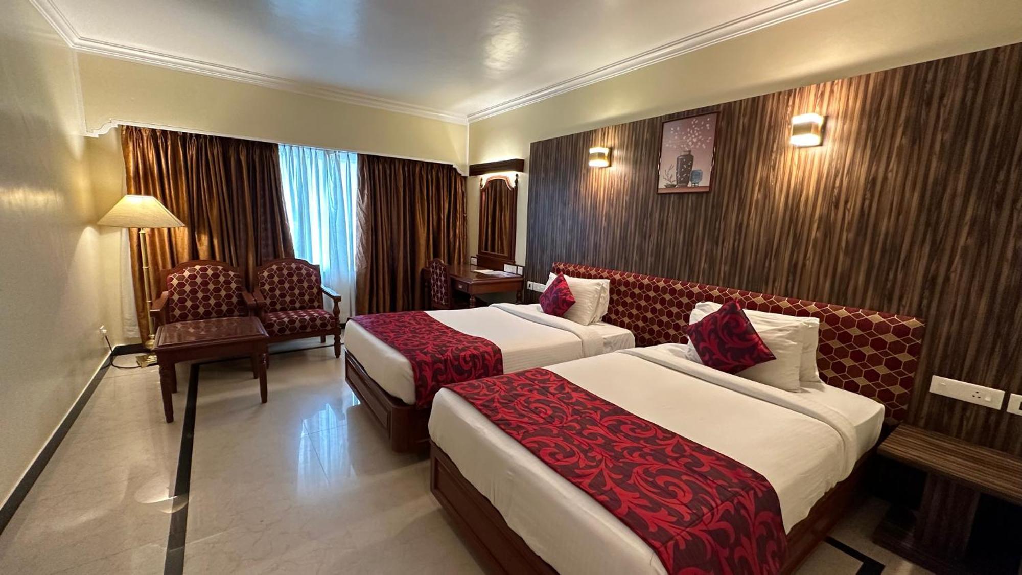 Hotel Annamalai International Puducherry Buitenkant foto